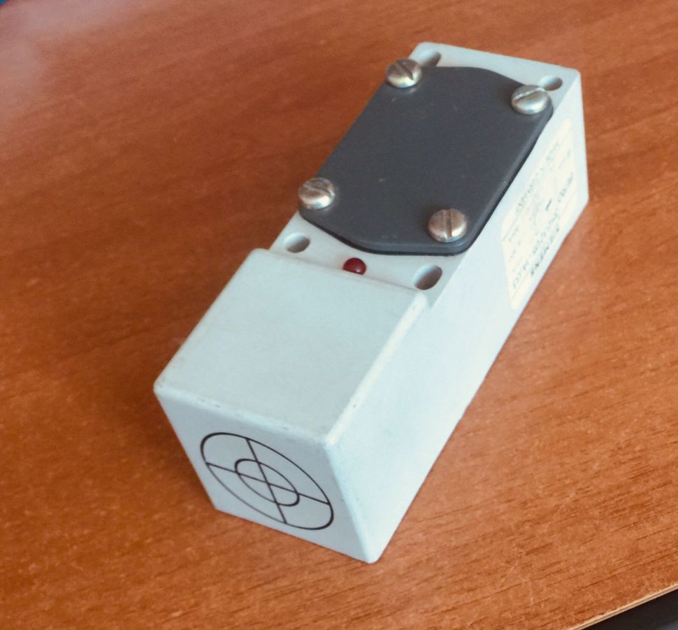 Датчик индуктивный Siemens 3SG3205-1AJ33