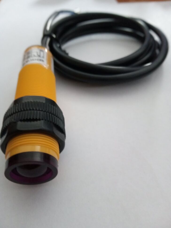 Оптичний датчик SO-18P76C5TPA200.1 (приймач)