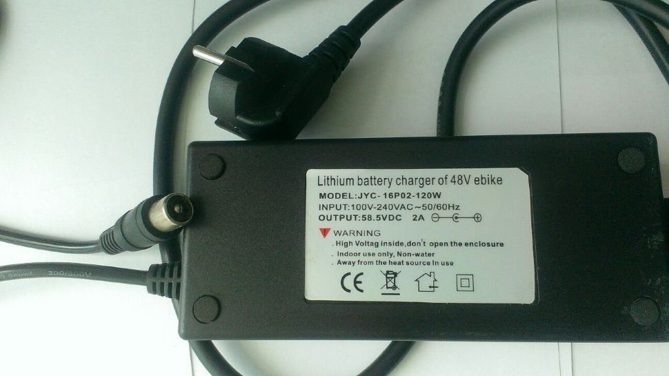 Зарядное устройство 58.5v 2A для аккумуляторов LiFePO4 48v