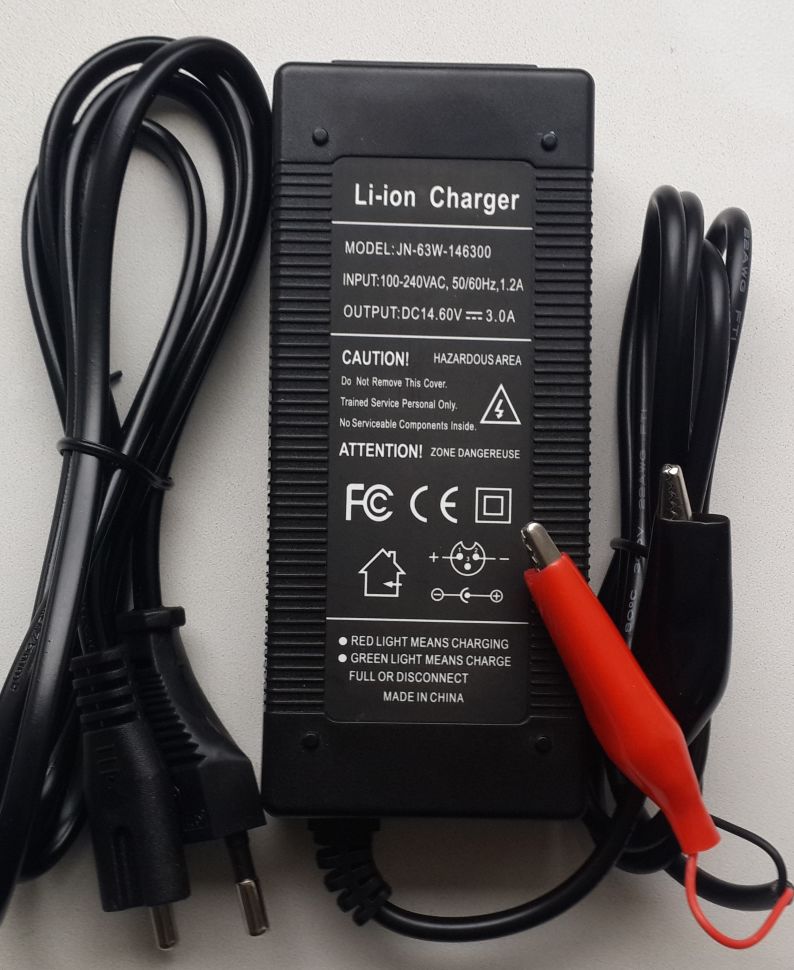  Зарядное устройство 14.6v 3A для аккумулятора LiFePo4 12v-12.8v
