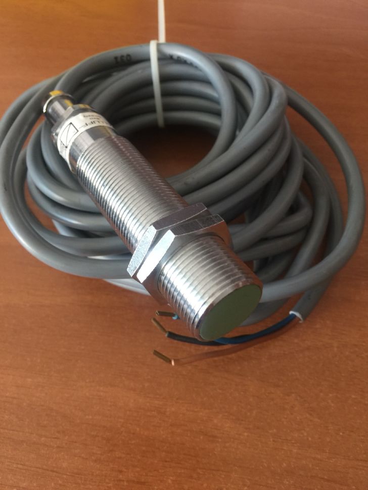 Индуктивный датчик Вaluff BES 516-336-AO-X