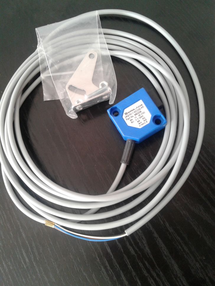 Фотоэлектрический датчик  Pepperl+Fuchs 3RG7011-0CC00-PF 