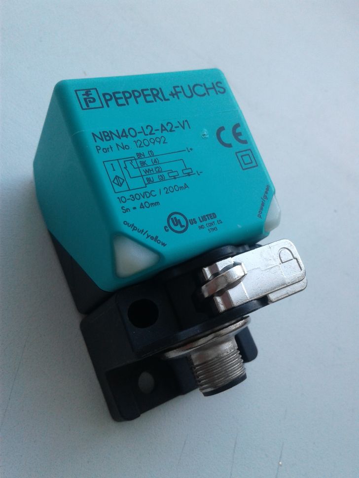Индуктивный датчик Pepperl+Fuchs NBN 40-L2-A2-V1