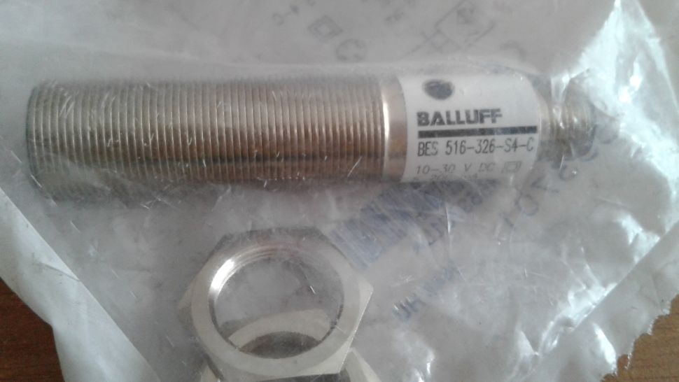 Индуктивный датчик Baluff BES 516-326-S 4-C