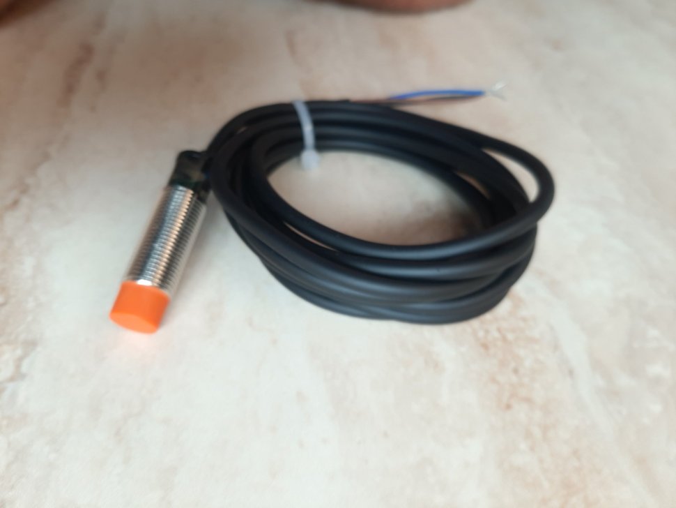 Индуктивный датчик SI-12M45С4NNO200D.2 Индуктивный датчик SI-12M45С4NNO200D.2